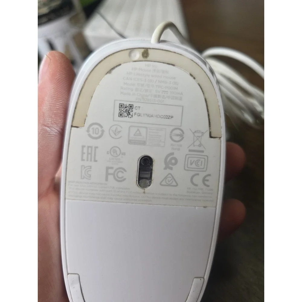 HP‎ White Lifestyle White Wired USB Optical Mouse MODEL TPC-P001M 2 Button F3